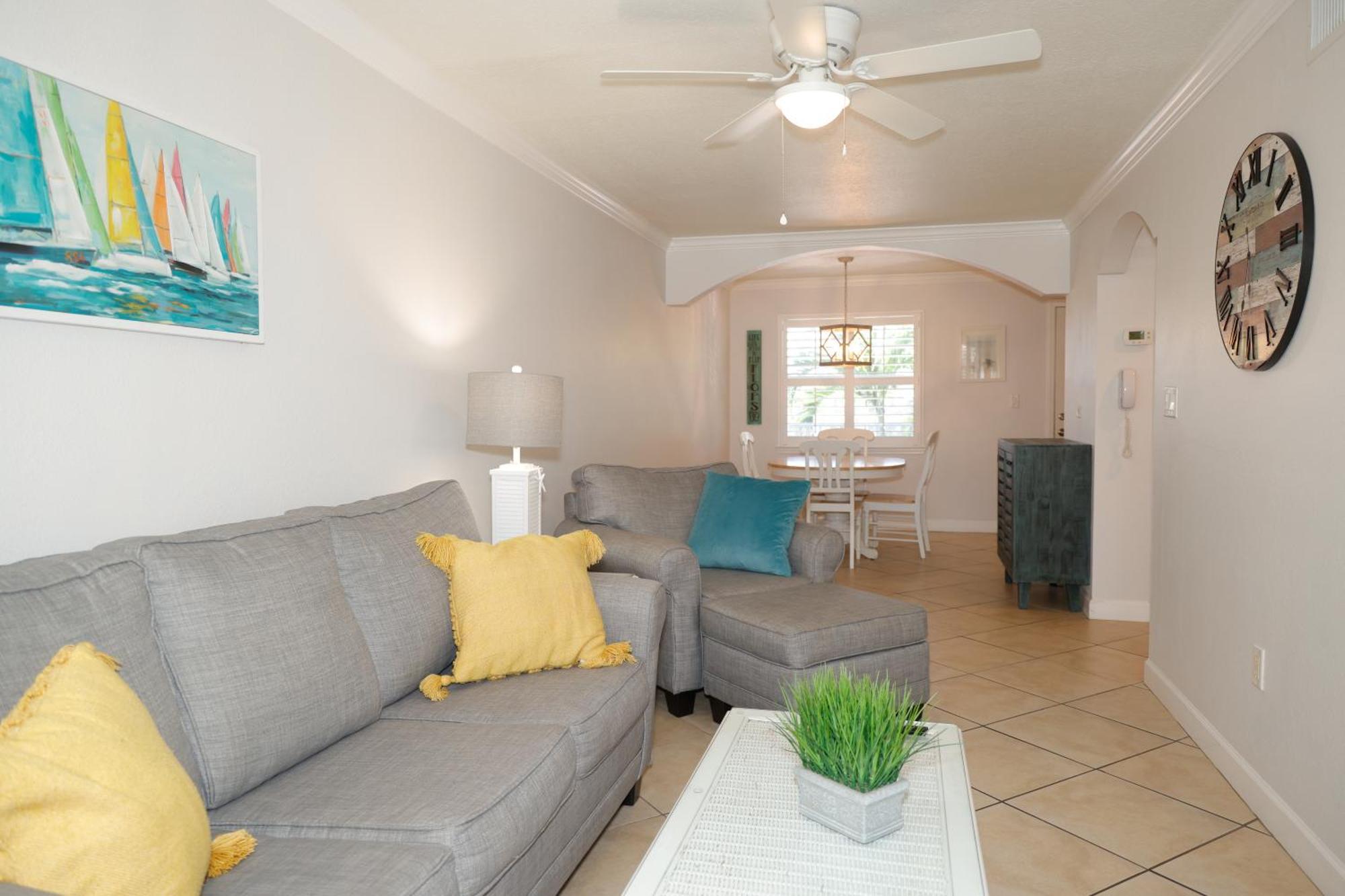 Barefoot Beach Resort Клиъруотър Бийч Екстериор снимка